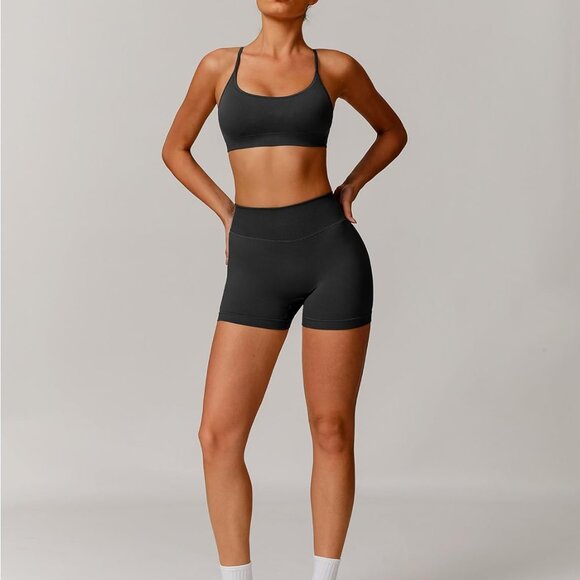 Stylish Women's Seamless 2-Piece Gym Set: Backless Bra & High Waist Shorts - Picture 3 of 6